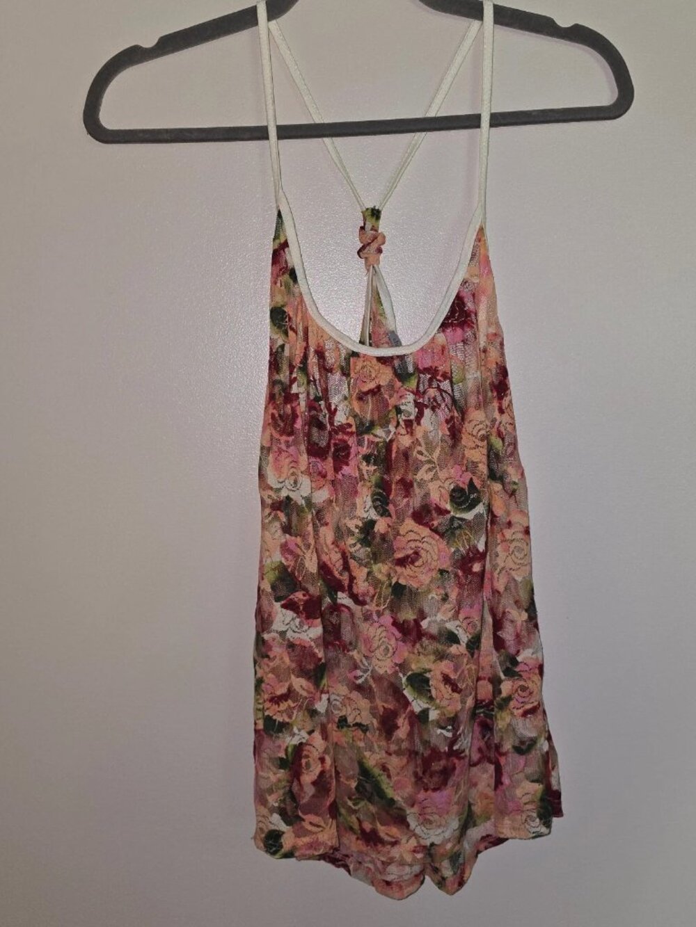 Vintage Y2K Charlotte Russe floral T-strap racerback tank top